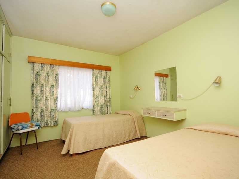 1/144 Marine Parade, Miami QLD 4220