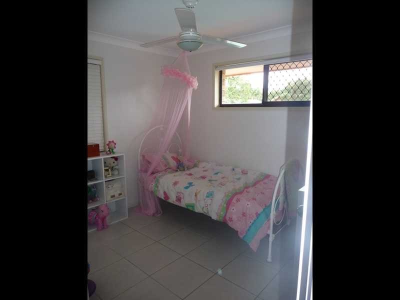 1 Matipo Place, Palm Beach QLD 4221