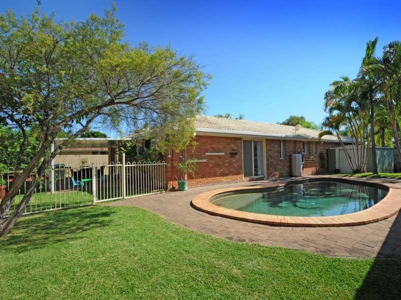 33 Lakeridge Drive, Varsity Lakes QLD 4227