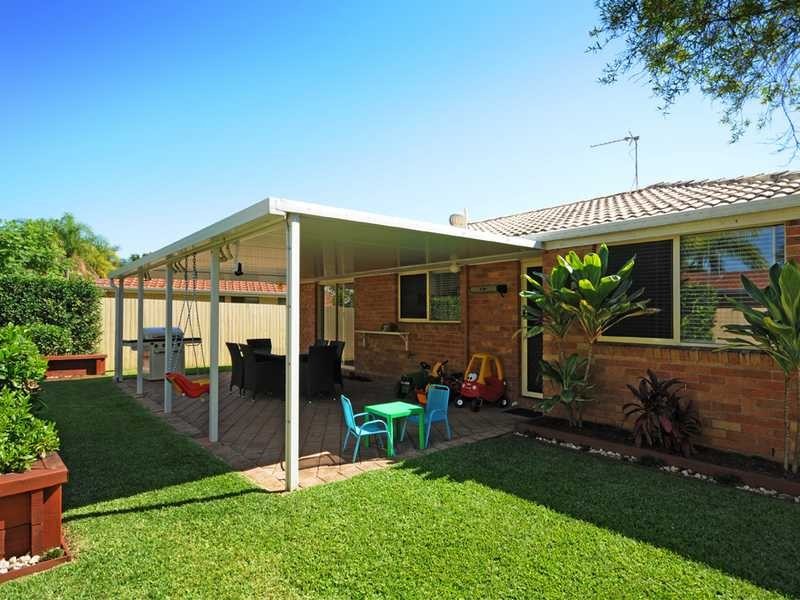 33 Lakeridge Drive, Varsity Lakes QLD 4227