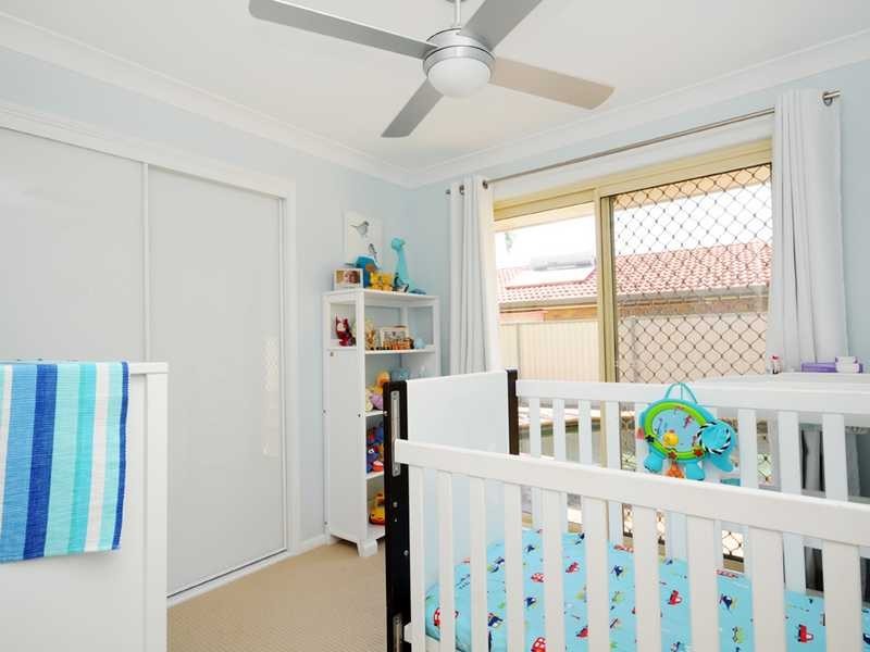 33 Lakeridge Drive, Varsity Lakes QLD 4227