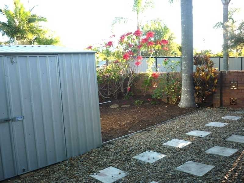 1A Twin Oaks Place, Varsity Lakes QLD 4227