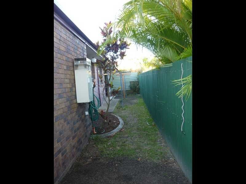 1A Twin Oaks Place, Varsity Lakes QLD 4227