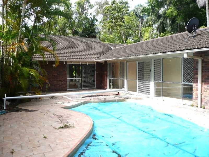 9 Piallingo Street, Mudgeeraba QLD 4213