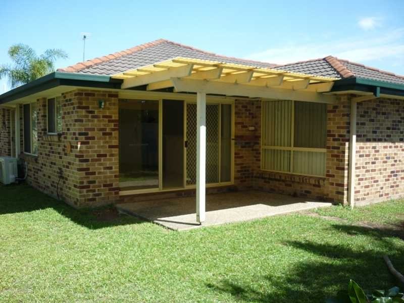 29 Whipbird Ct, Burleigh Waters QLD 4220