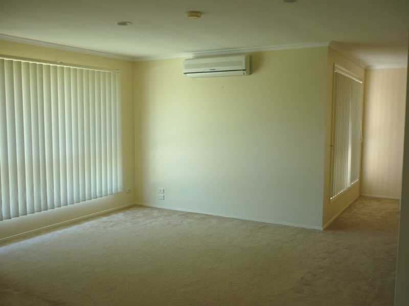 29 Whipbird Ct, Burleigh Waters QLD 4220