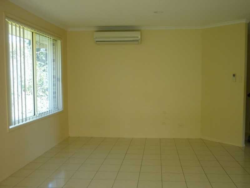 29 Whipbird Ct, Burleigh Waters QLD 4220