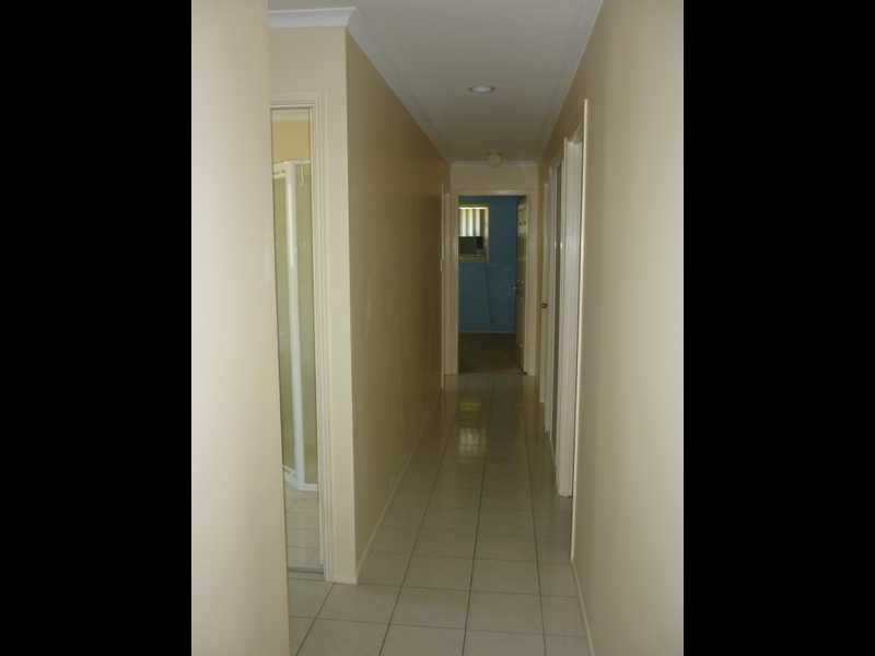 29 Whipbird Ct, Burleigh Waters QLD 4220