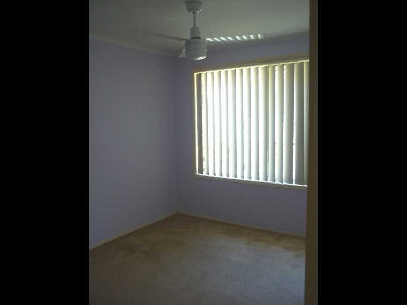 29 Whipbird Ct, Burleigh Waters QLD 4220