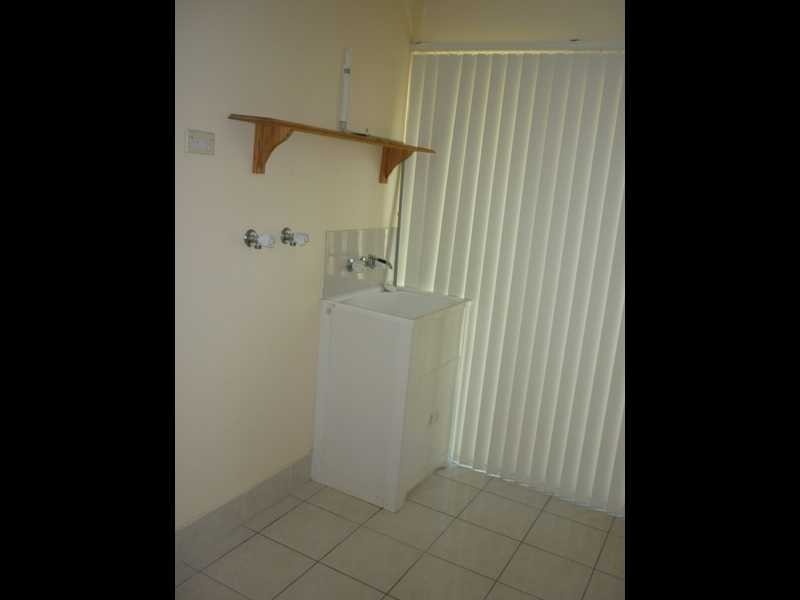 29 Whipbird Ct, Burleigh Waters QLD 4220