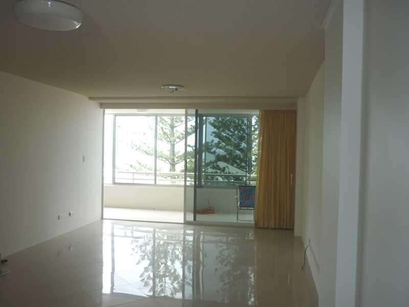 27/22 Goodwin Tce, Burleigh Heads QLD 4220