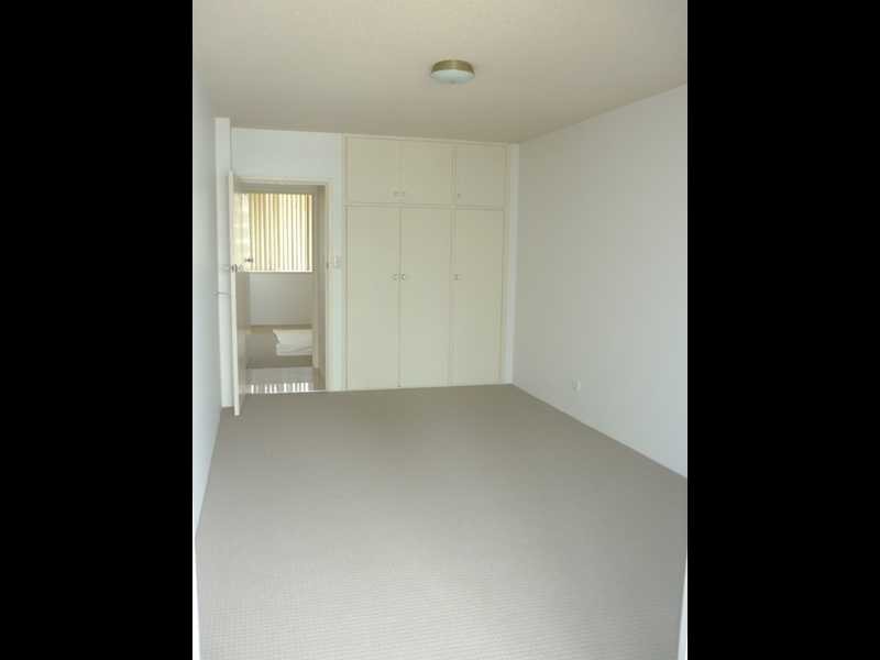 27/22 Goodwin Tce, Burleigh Heads QLD 4220