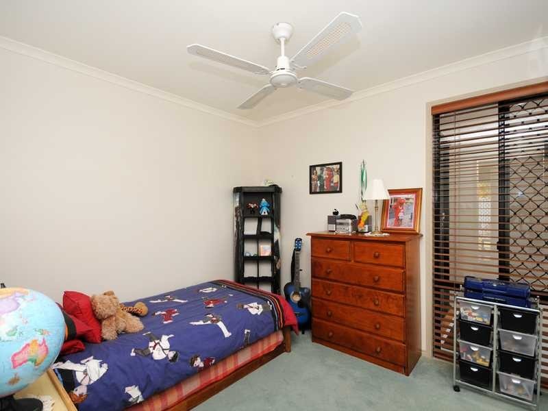 10 Fulmar Place, Burleigh Waters QLD 4220