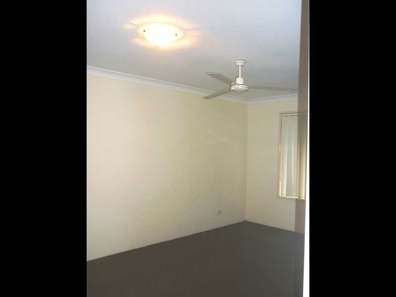 37 Kingsway, Molendinar QLD 4214