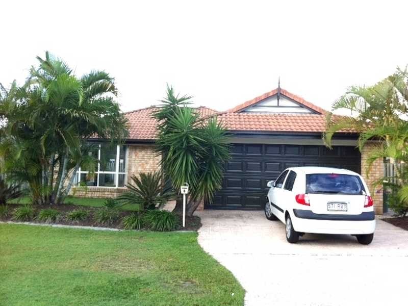 8 Dunedin Close, Merrimac QLD 4226