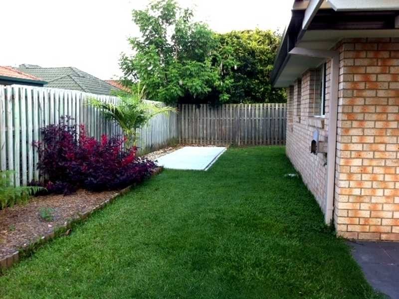 8 Dunedin Close, Merrimac QLD 4226