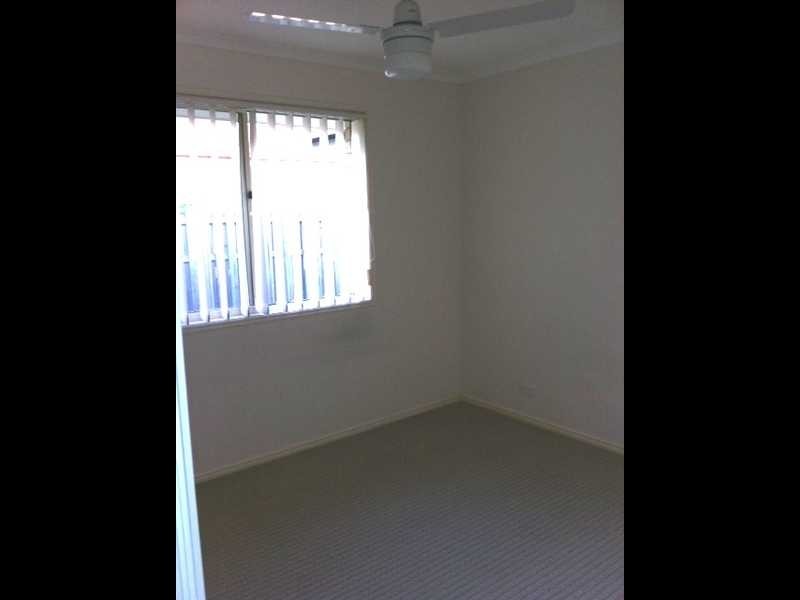 8 Dunedin Close, Merrimac QLD 4226