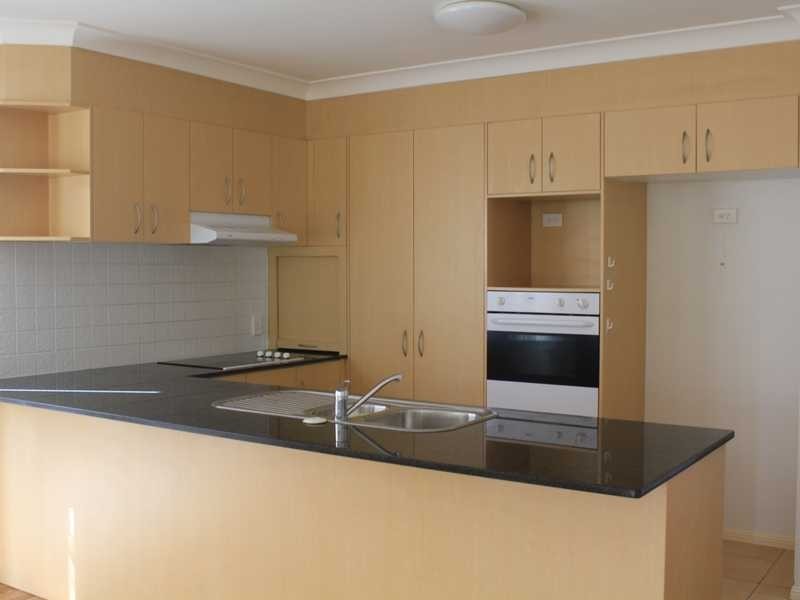 33A/64 Gilston Rd, Nerang QLD 4211
