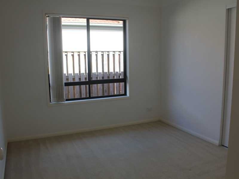 33A/64 Gilston Rd, Nerang QLD 4211