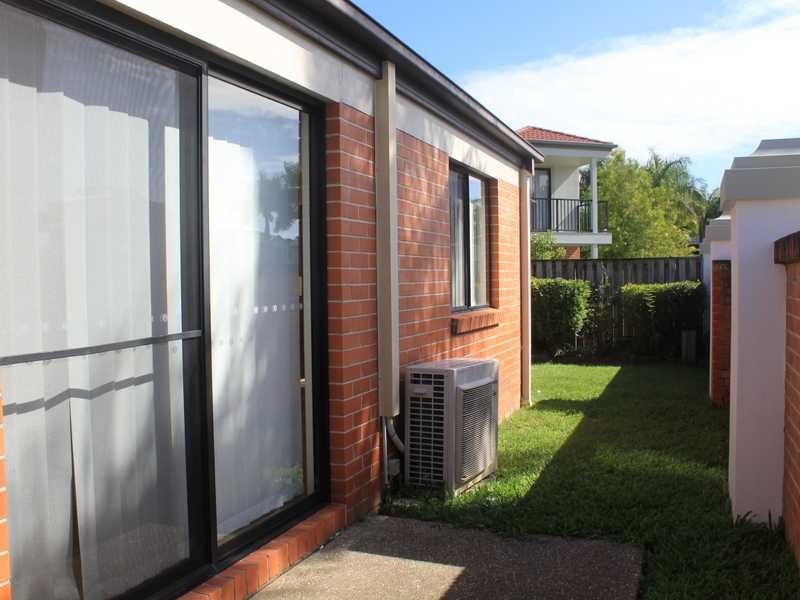 33A/64 Gilston Rd, Nerang QLD 4211