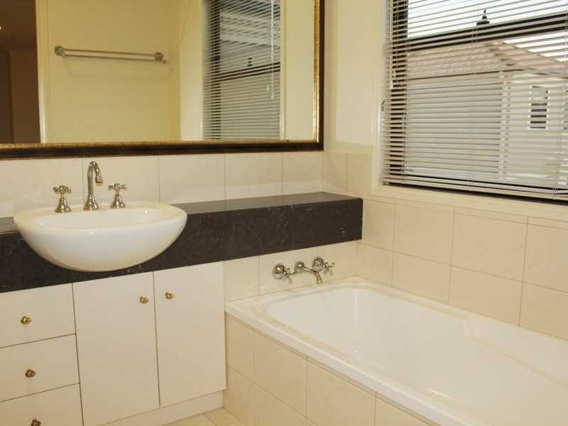 8/26 Sapium Rd, Ashmore QLD 4214