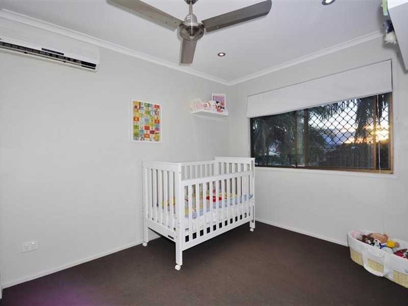 3/32 Sunbird St, Burleigh Waters QLD 4220