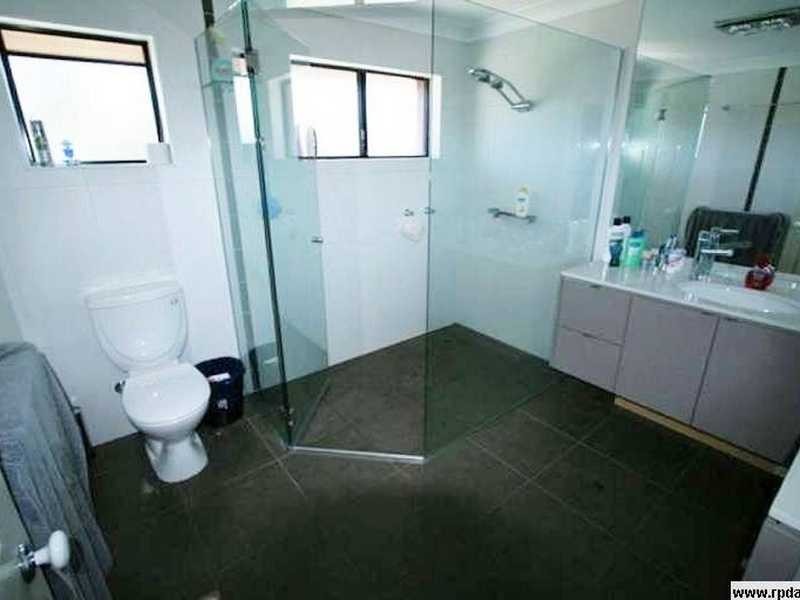 14 Bixa St, Southport QLD 4215