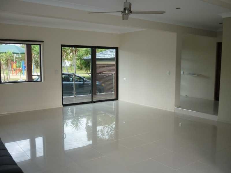 14 Bixa St, Southport QLD 4215