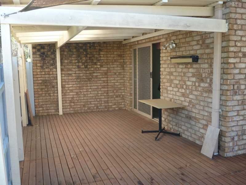 1/2 Snowgum Street, Burleigh Waters QLD 4220