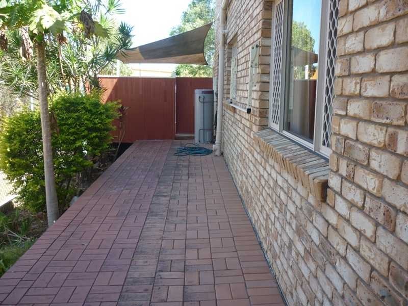 1/2 Snowgum Street, Burleigh Waters QLD 4220