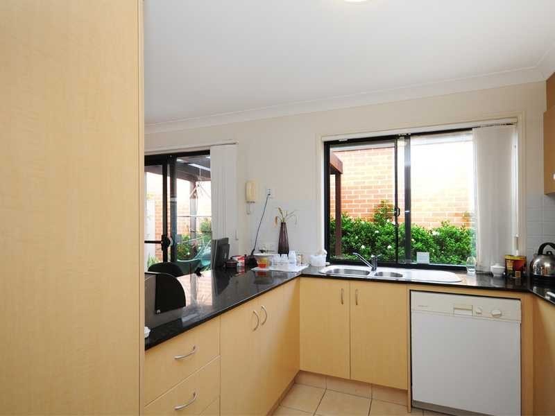 293/64 Gilston Rd, Nerang QLD 4211