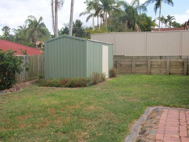 2/7 Morinda Way, Labrador QLD 4215