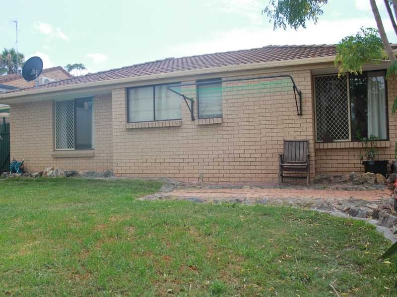 2/7 Morinda Way, Labrador QLD 4215