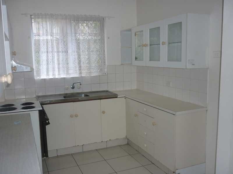 2/31 Frank St, Labrador QLD 4215