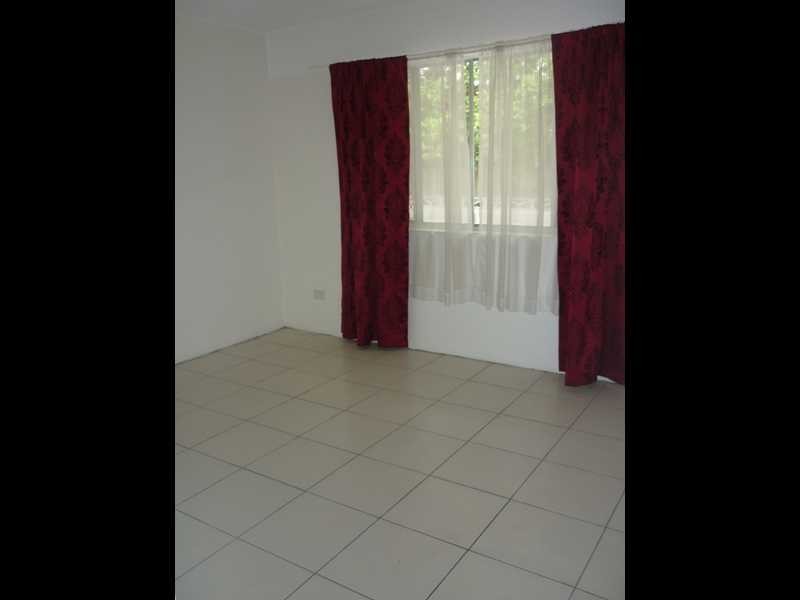 2/31 Frank St, Labrador QLD 4215