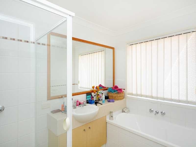 205/64 Gilston Rd, Nerang QLD 4211