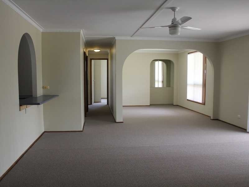 21 Narrabri Court, Gaven QLD 4211