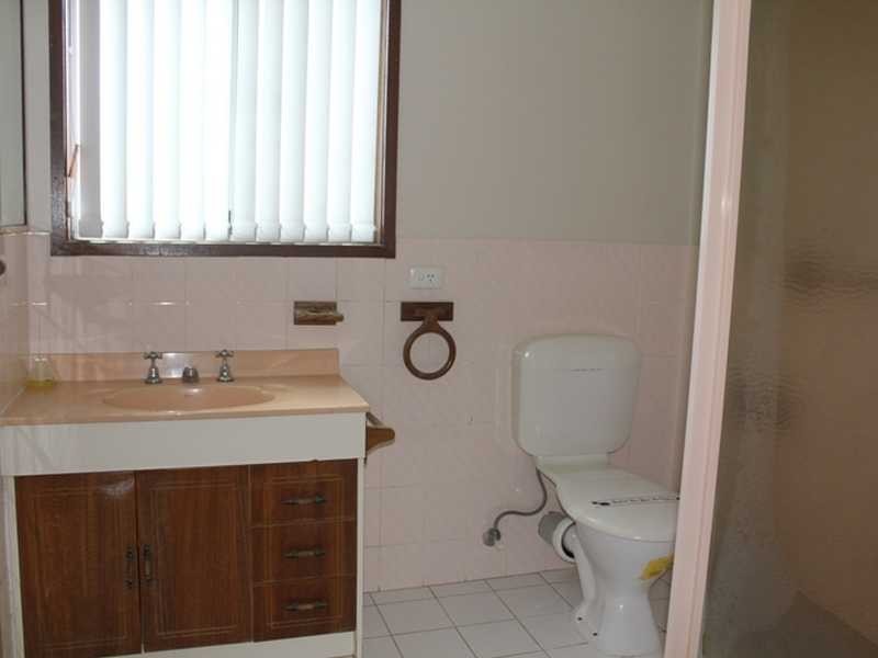 21 Narrabri Court, Gaven QLD 4211