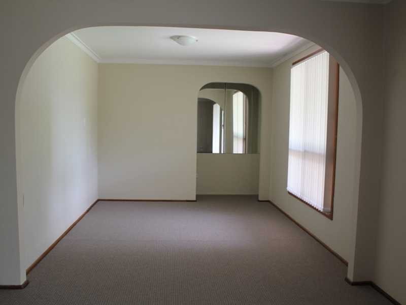 21 Narrabri Court, Gaven QLD 4211