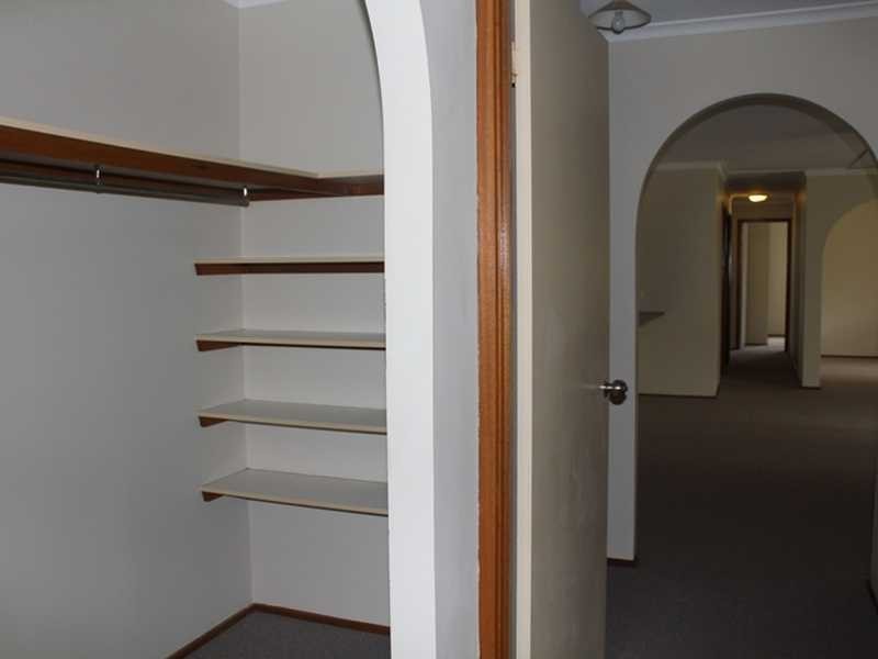 21 Narrabri Court, Gaven QLD 4211