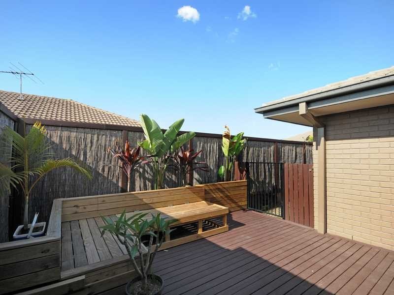 2/15 Blossom Street, Pimpama QLD 4209