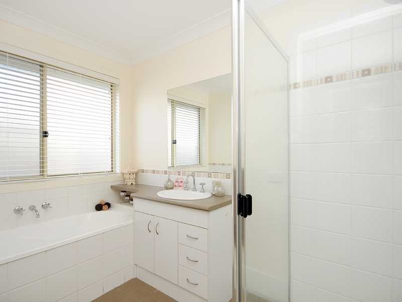 6 Worth Ct, Upper Coomera QLD 4209