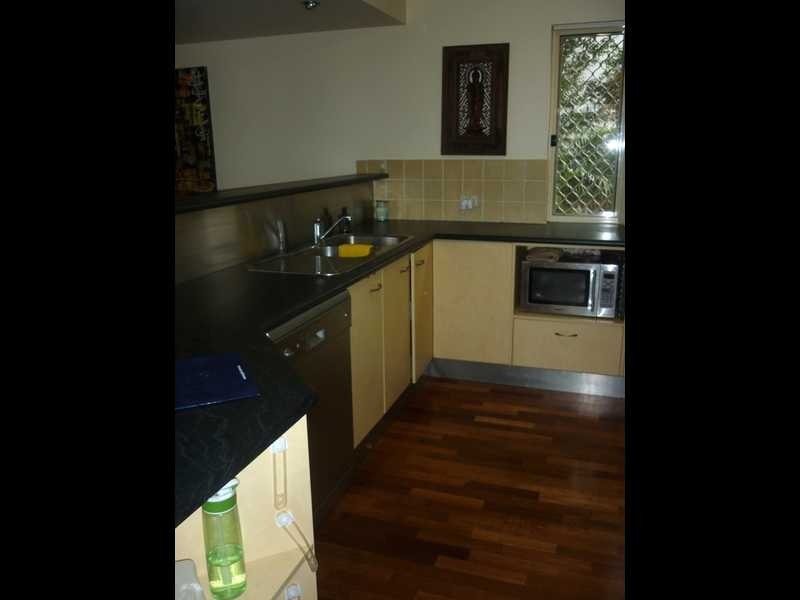 3/18-20 Stephen Street, Burleigh Heads QLD 4220