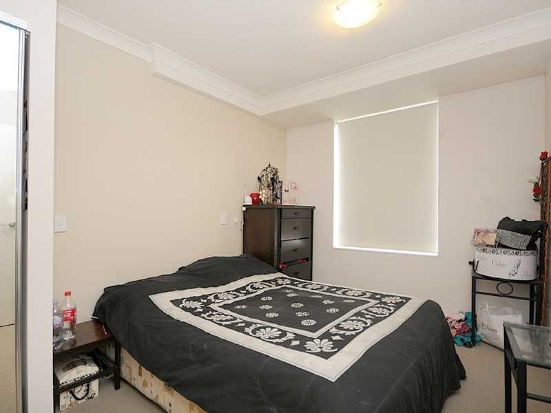 1302/12 Executive Drive, Burleigh Waters QLD 4220