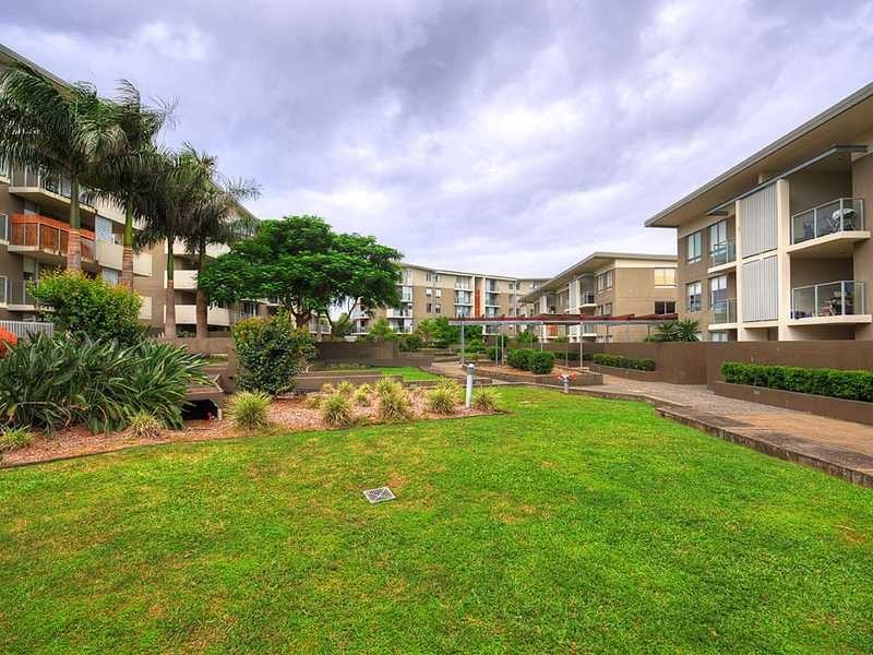 1302/12 Executive Drive, Burleigh Waters QLD 4220