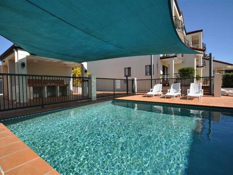 5/217-219 Scarborough Street, Southport QLD 4215
