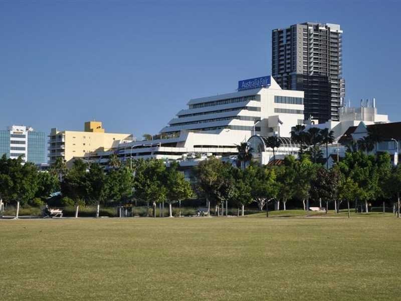 5/217-219 Scarborough Street, Southport QLD 4215