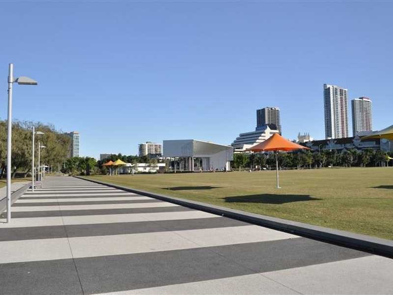 5/217-219 Scarborough Street, Southport QLD 4215