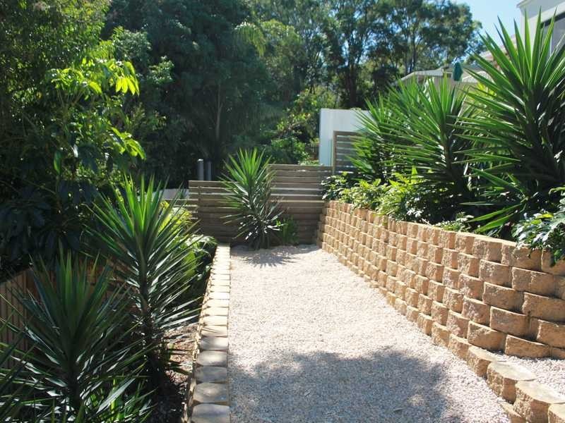 8 Reserve Street, Burleigh Heads QLD 4220