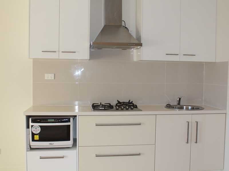 8 Reserve Street, Burleigh Heads QLD 4220